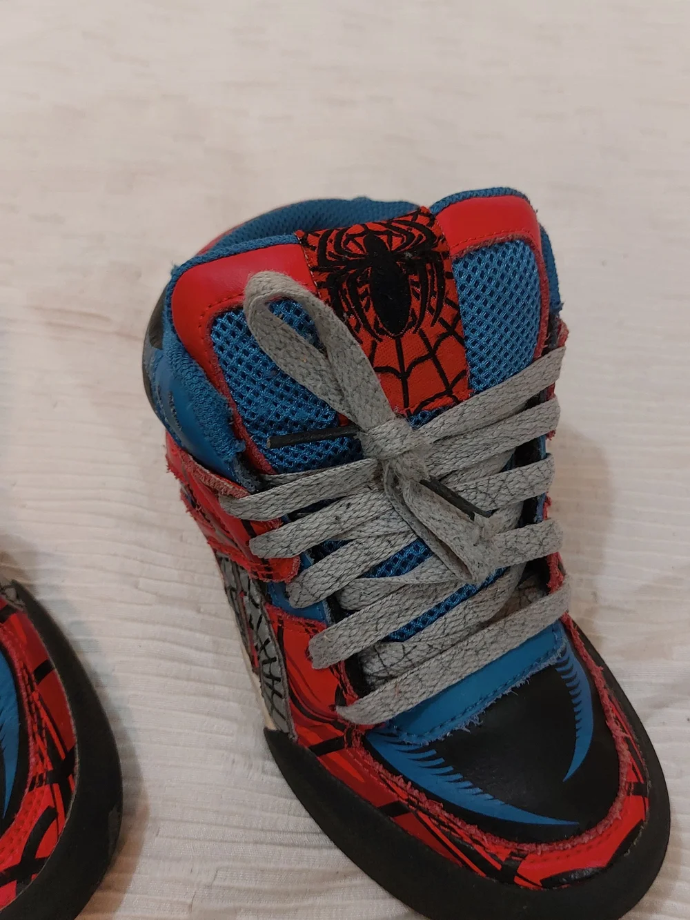 Reebok/Marvel Kids Red and Blue Spiderman-Themed Sneakers Size 12